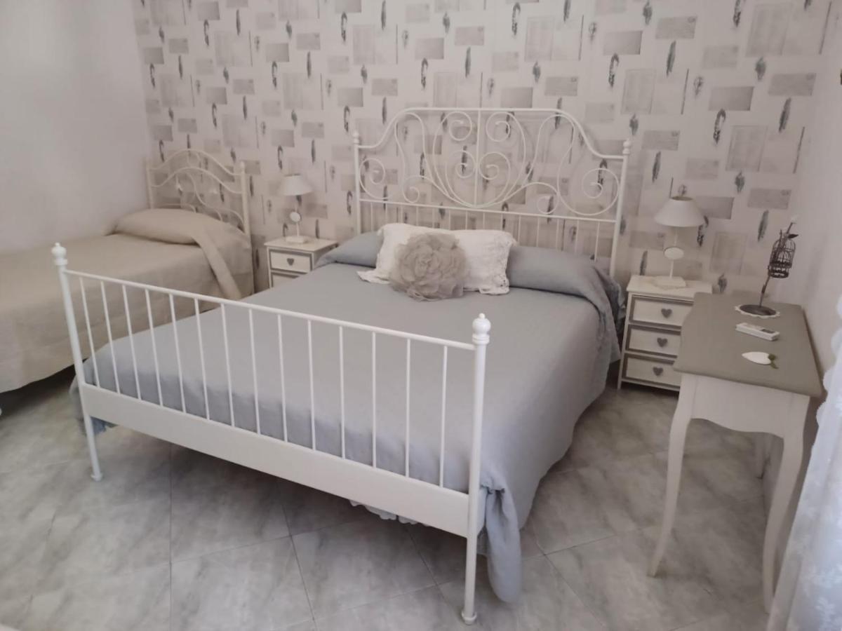 B&B La Corte Delle Vanita Pompei Bagian luar foto